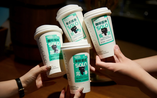 我在星巴克SOLO：TRAE合作主题店 · 图片 1