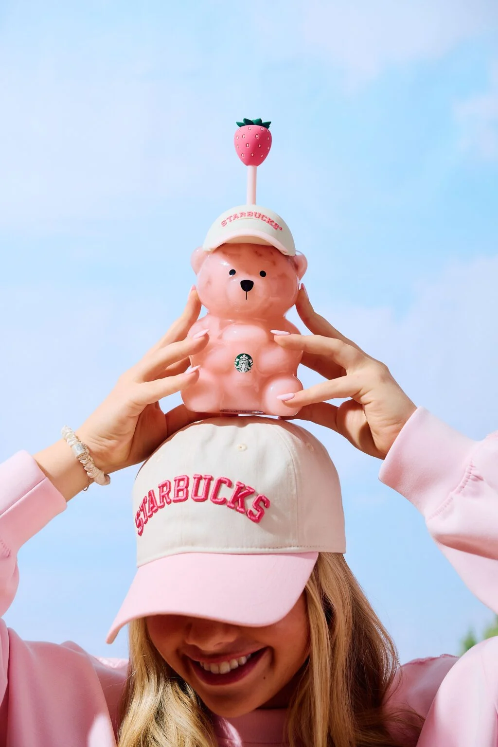 Pink Drink 从饮品走向周边：美国推出粉色系列 · 官网配图 12