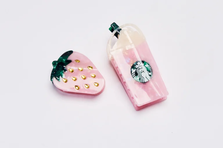 Pink Drink 从饮品走向周边：美国推出粉色系列 · 官网配图 16