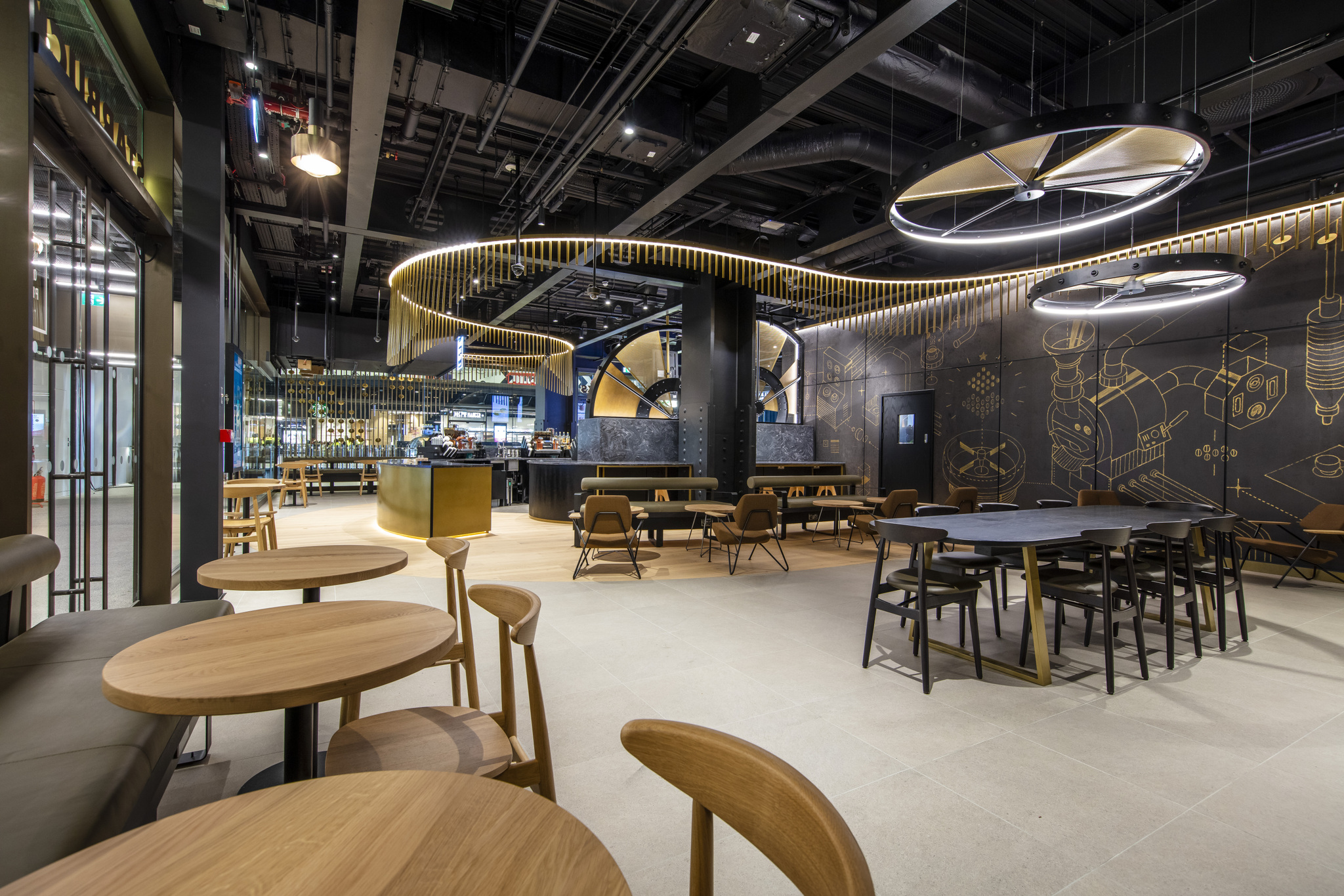 借全球足球热潮，认识八个国家的特色星巴克门店 · 官网配图 9