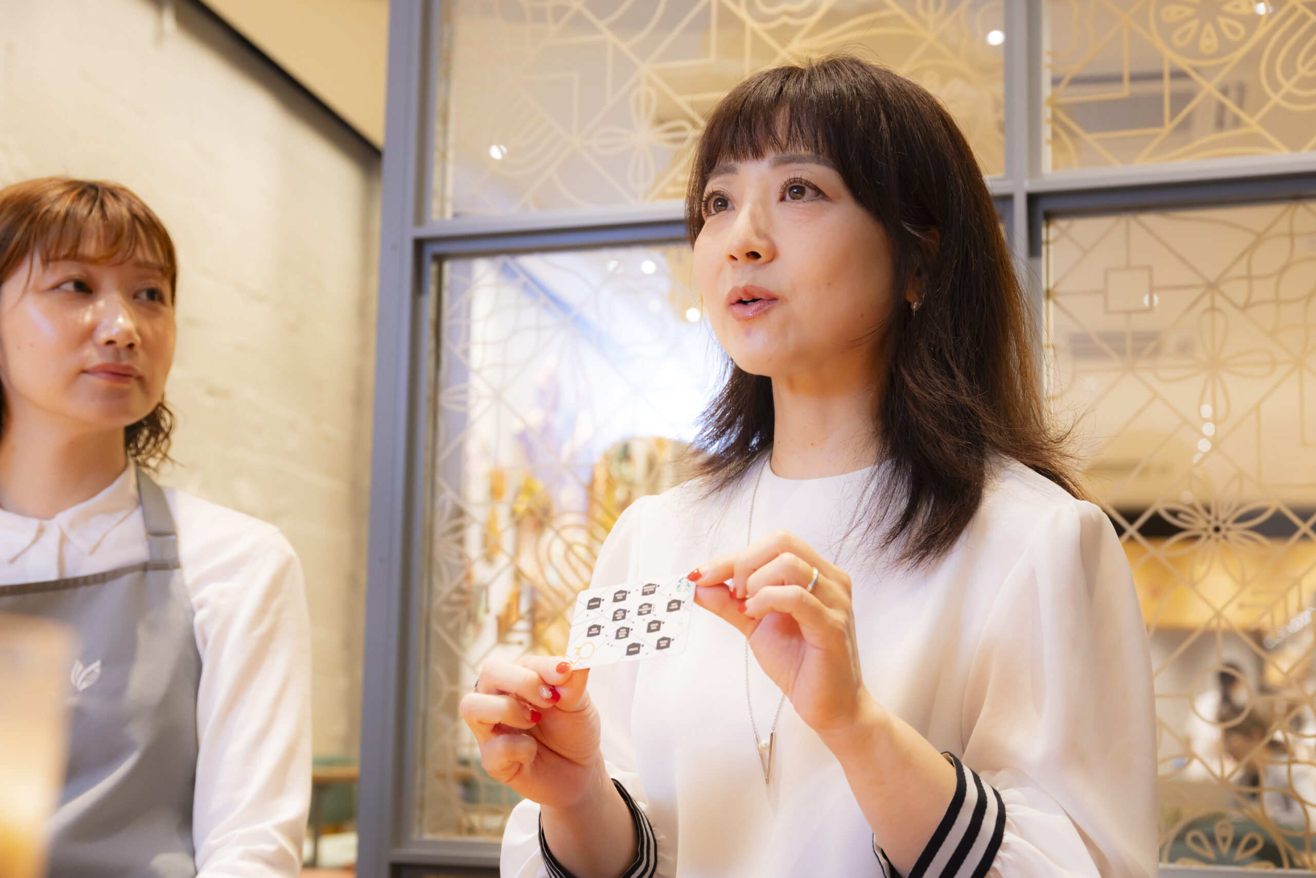 银座30周年星巴克卡：用贴纸串联12家门店 · 官网配图 4