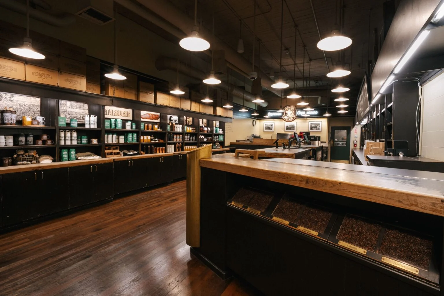 派克市场历史门店重新开放，引入预约式咖啡体验 · 官网配图 4