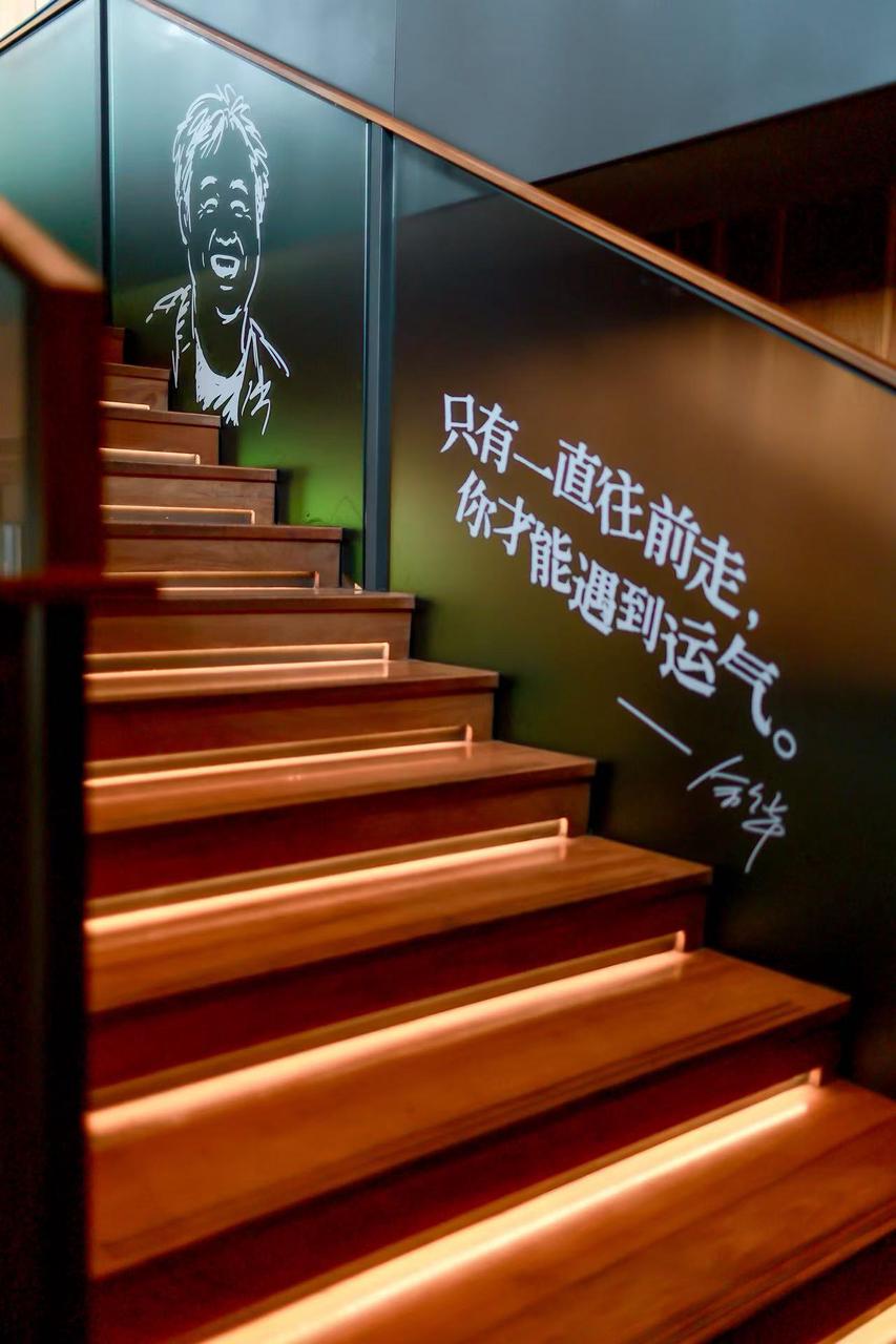 星巴克×余华：潦草读书局的空间与互动 · 图片 20
