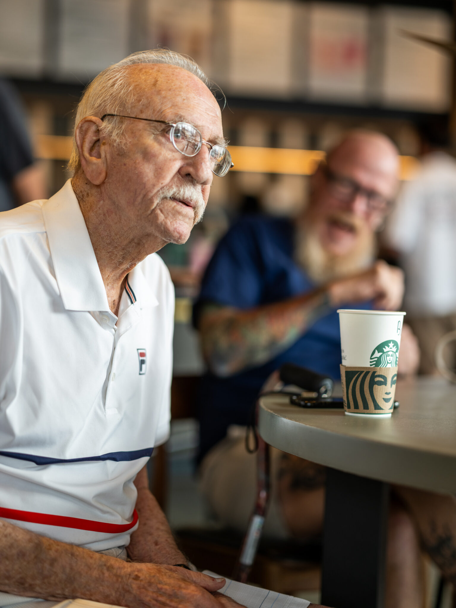 从一次顾客连接看 Starbucks 的服务转型 · 官网配图 1