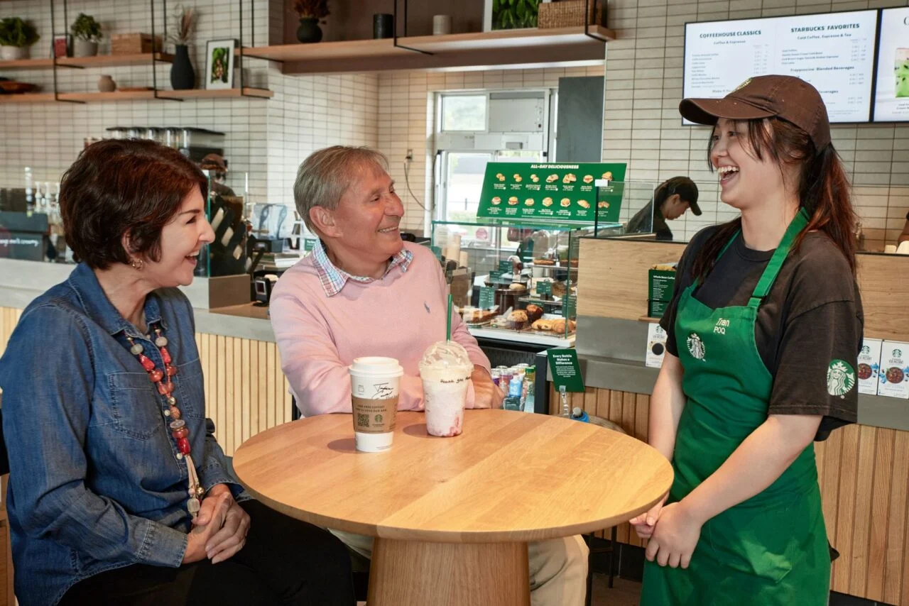 从一次顾客连接看 Starbucks 的服务转型 · 官网配图 11